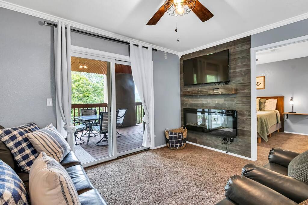 Lakeside With Outdoor Theater, 4min To Silver Dollar Appartement Branson